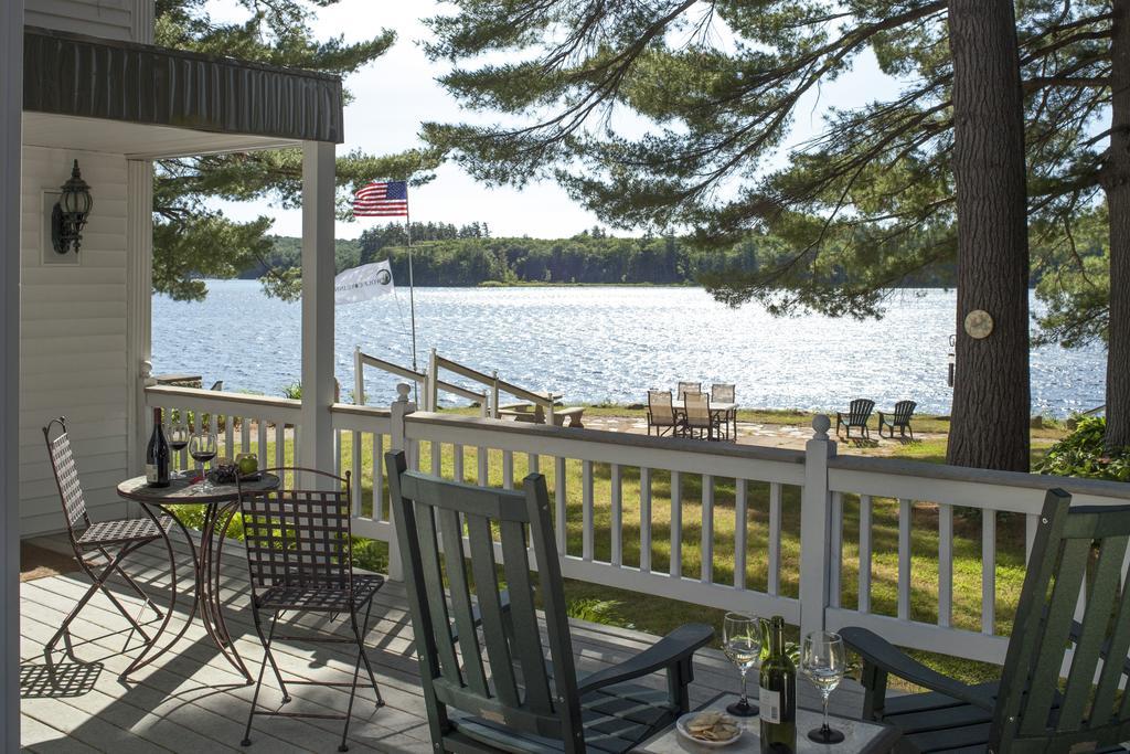Wolf Cove Inn Poland Exterior foto